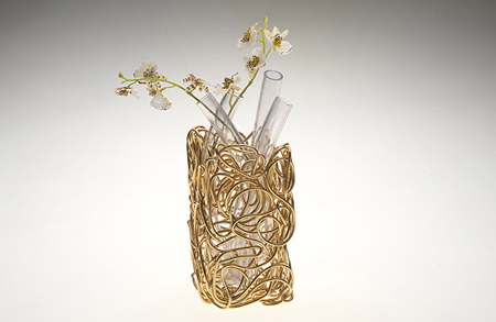 wire-flower-vase.jpg