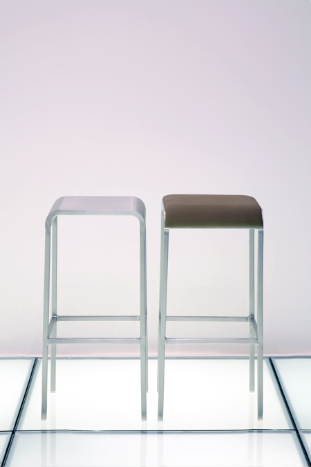 20-06-stool-all.jpg