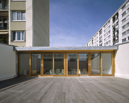 toy-library-in-bonneuil-sur-marne-by-lan-architecture-2-lud_lan_pht_int_8_bd.jpg