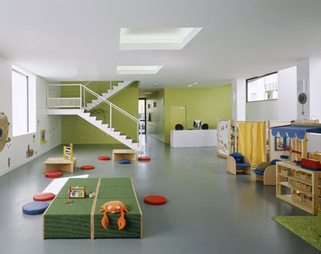 toy-library-in-bonneuil-sur-marne-by-lan-architecture-2-lud_lan_pht_int_bd.jpg