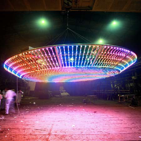 ufo-by-peter-coffin-and-cinimod-studiosquufo-by-michal-slaga-5.jpg