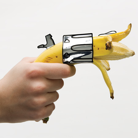 revolver-stickets-banana_dzeen.jpg