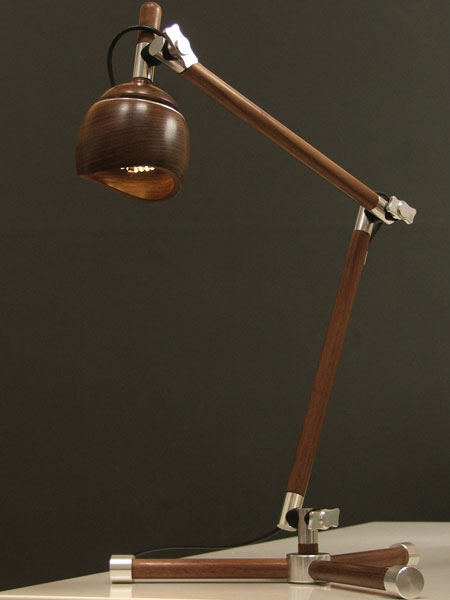 eco-desk-lamp-by-luminair1.jpg