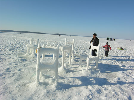 005-ice-and-snow-furniture-by-hongtao-zhou.jpg