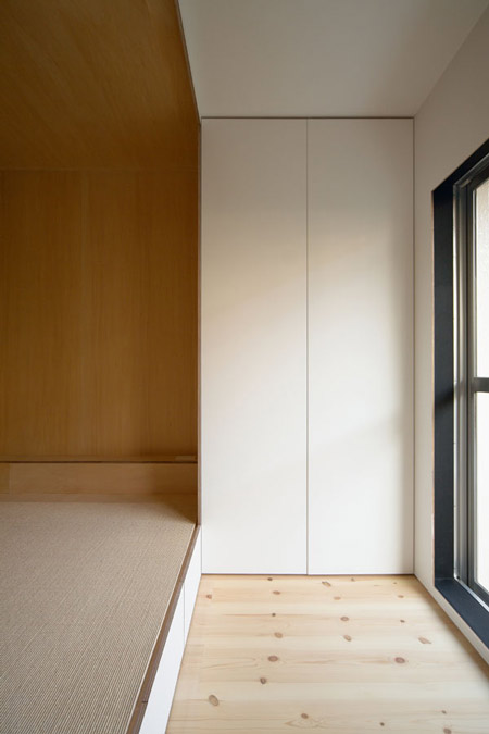 house-in-sagamino-by-hiroyuki-tanaka-architects-sgmr_013_mg_5488_s.jpg