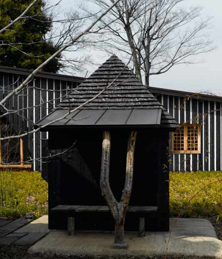 fujimori-yakisugi-house-charcoal-house-12.jpg