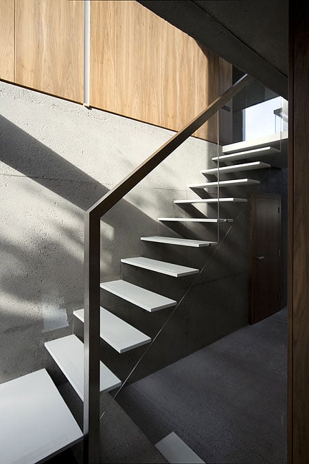 a-house-by-fkl-architects-0810_slr_stairs_01.jpg