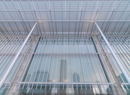modern-wing-at-the-art-institute-of-chicago-by-renzo-piano-mwfacade.jpg