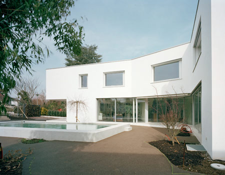 house-in-binningen-by-luca-selva-architects-13.jpg