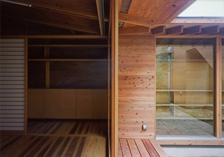 house-in-wakaura-by-archivi-architects-associates10.jpg