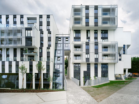 residential-area-at-sensengasse-by-josef-weichenberger-architects29.jpg