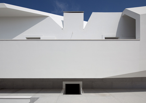 House in Oporto by Alvaro Siza