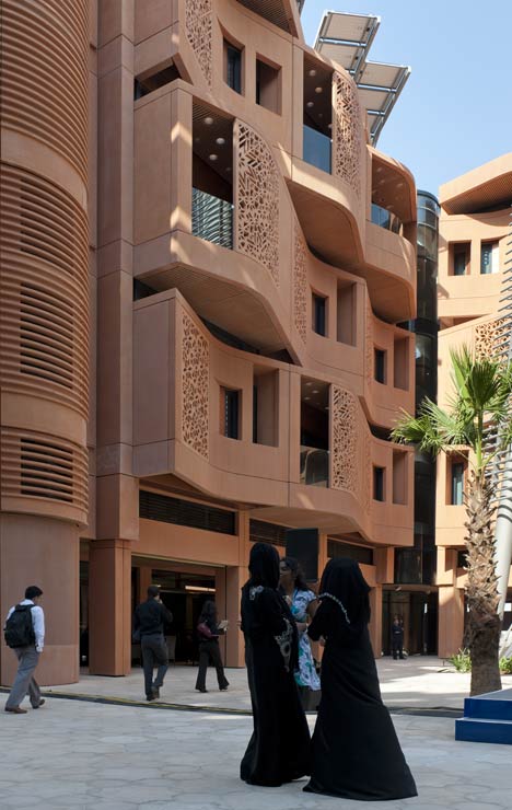 Masdar Institute by Foster + Partners