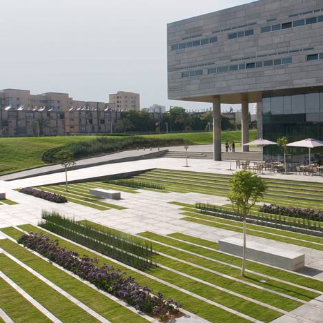 BGU University Entrance Square and Art Gallery by Chyutin Architects
