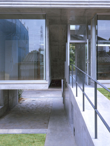 Minamikawa House by Yoshihara McKee Architects