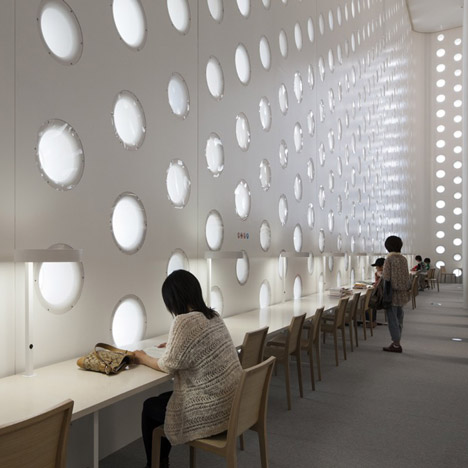 Kanazawa Umimirai Library by Coelacanth K&H Architects