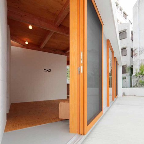 Kokura Tanaka House by Akinari Tanaka+POI+Nawakenjimu+Lapin