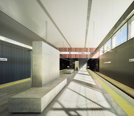 Alboraya-Palmaret metro station by Rstudio