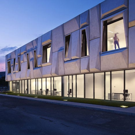 Office Building and Logistic Centre by Modostudio