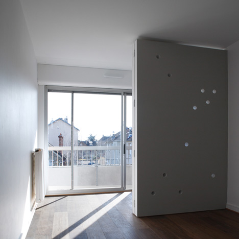Apartment for a dancer and choreographer by CUT Architectures