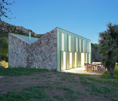 The Banquet by Herreros Arquitectos at the ROM Gallery