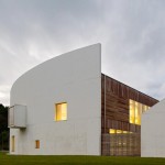 Carlos Santamaría Centre by JAAM
