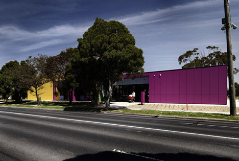 Avondale Heights Library