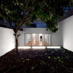 Arroios Apartment by Tiago Filipe Santos