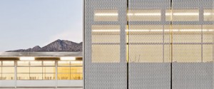 Roses IES Cap Norfeu extension by Javier de las Heras Solé and Bosch Tarrús