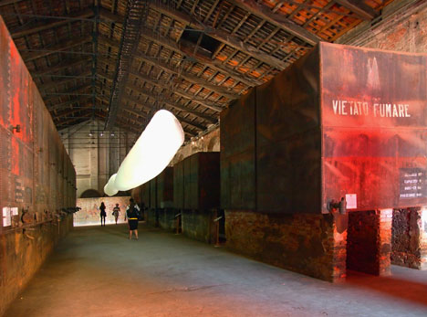 [تصویر:  dezeen_Chinese-Pavilion-at-Venice-Archit...2012_2.jpg]