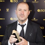 Sir Jonathan Ive collects Apple D&AD award