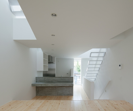 House in Tamatsu by Ido Kenji Architectural Studio
