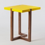 Making a moderist table in an "old artisanal way" - Hugo Passos