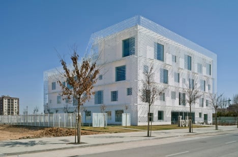 Confederation of Employers of Albacete Headquarters by Cor and Associados