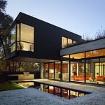 dezeen_Cedarvale Ravine House by Drew Mandel_15sq