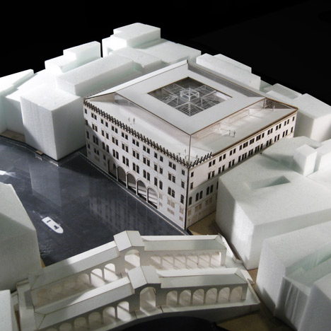 OMA wins planning to convert Venice palazzo into department store