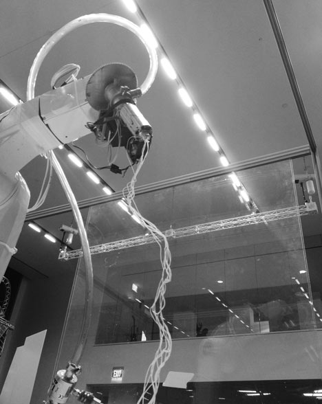 Robot silk worms to print pavilion Robot silk worms to print pavilion