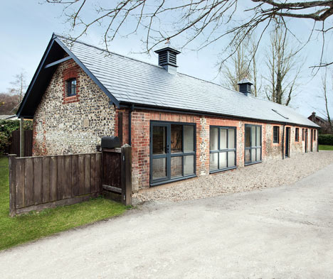 Manor House Stables by AR Design Studio