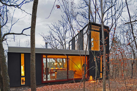 Stacked Cabin by Johnsen Schmaling Architects
