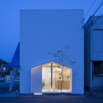 Folm Arts beauty salon by Tsubasa Iwahashi Architects