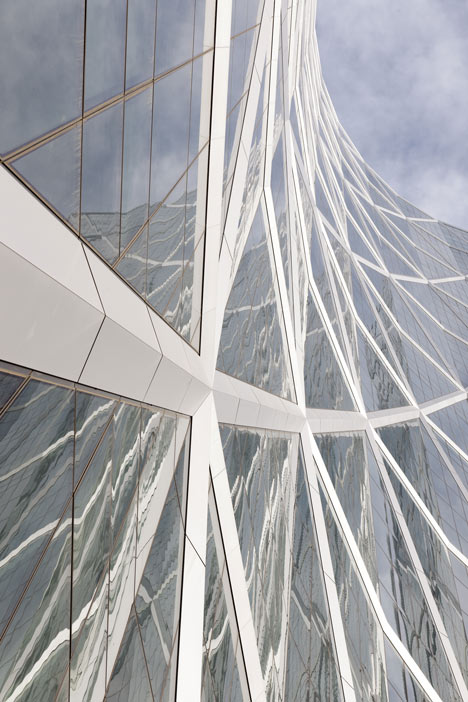 Dezeen_The Bow by Foster + Partners_6