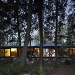 dezeen_Clear Lake Cottage by MacLennan Jaunkalns Miller Architects_2sq