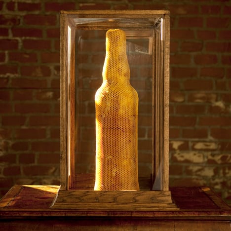 Dewar's Highlander Honey bottle