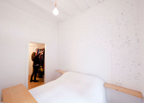 Renovated apartment in Raval, Barcelona by Eva Cotman
