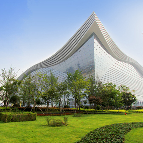 World's largest building opens in Chengdu, China