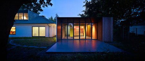 CMYK House by MCKNHM Architects