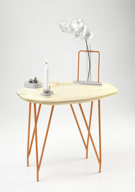 Coffee table by NVDRS
