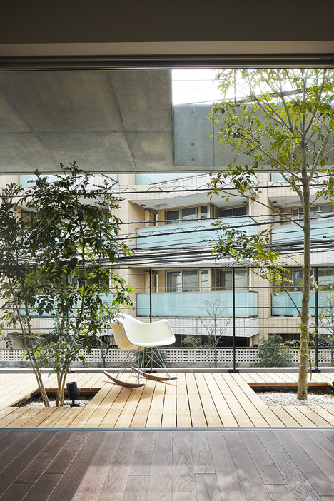 Balcony House by Ryo Matsui Architects_dezeen_3