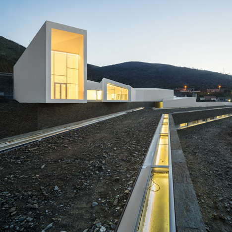 Rowing High Performance Centre in Pocinho by Alvaro Fernandes Andrade