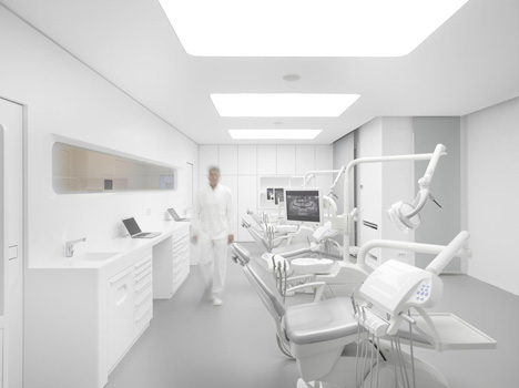 White Space orthodontic clinic with Corian walls by Bureauhub